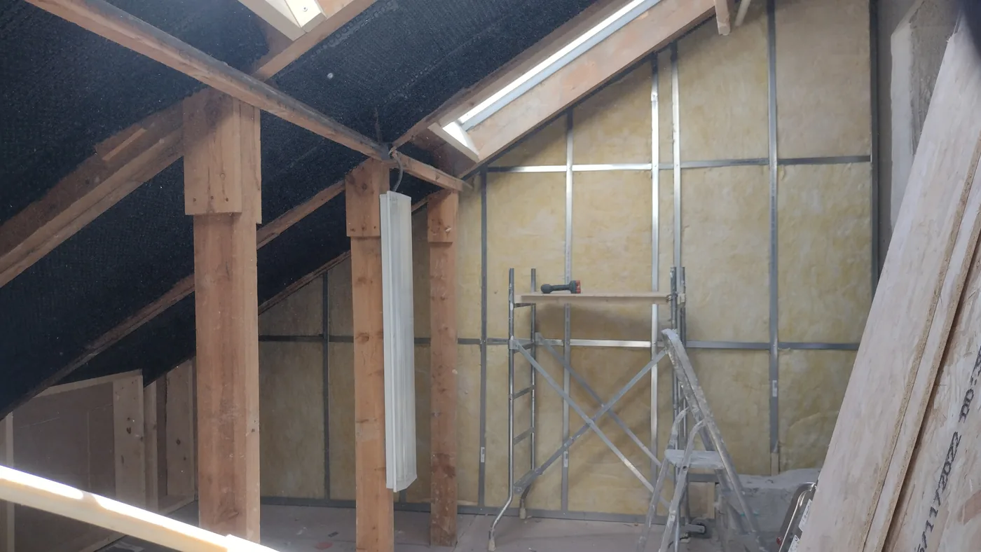 Vindsrenovering utförd av Robert’s Hantverks Service (5 av 7)