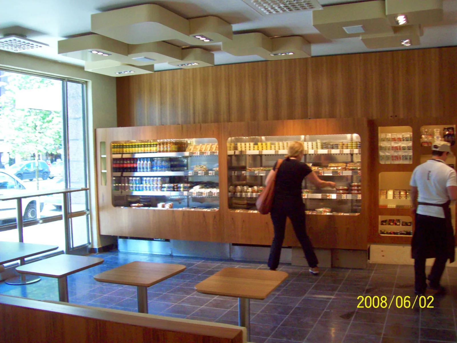 Inredning av restaurang, bild 2 av 3