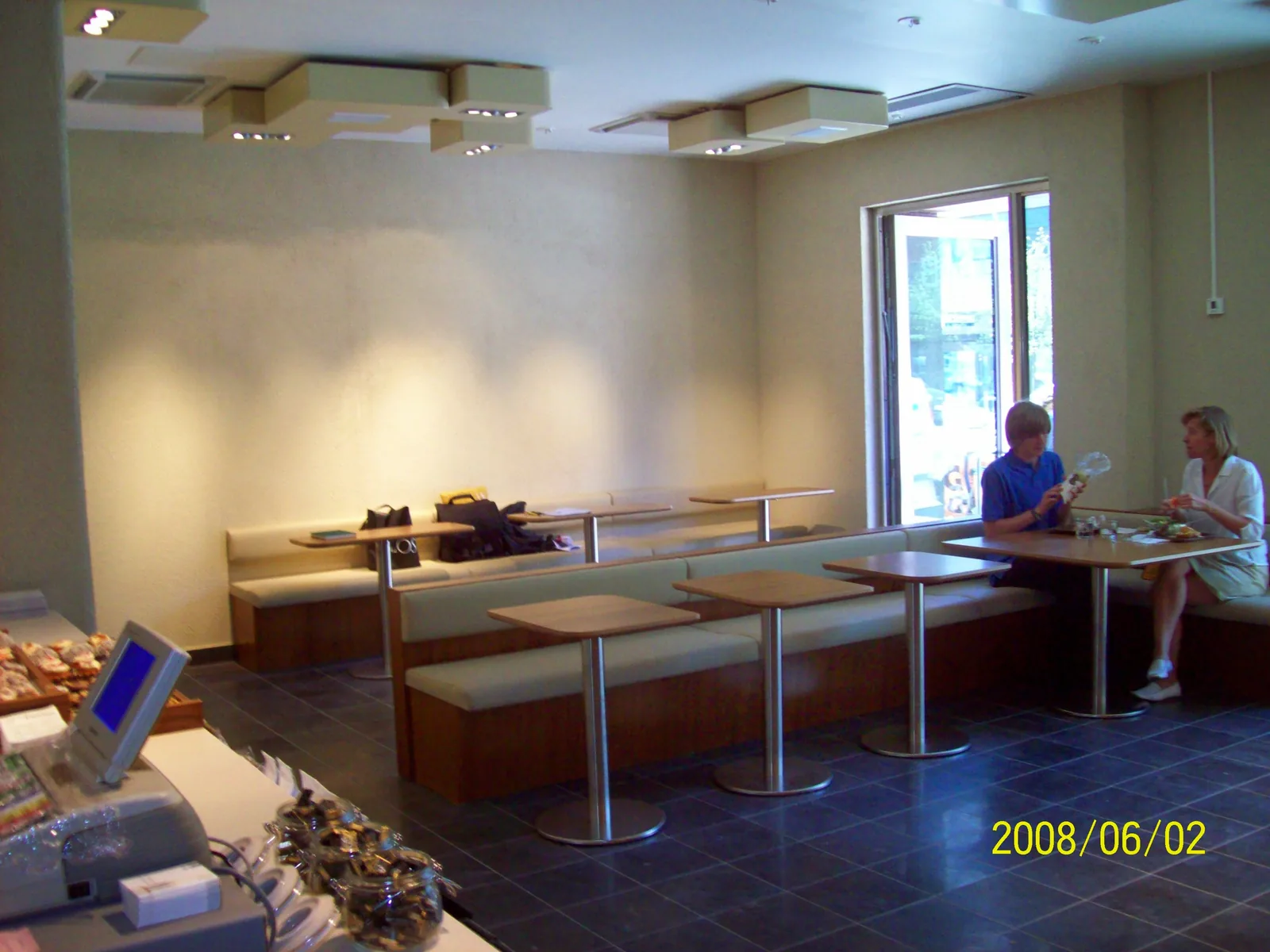 Inredning av restaurang, bild 3 av 3